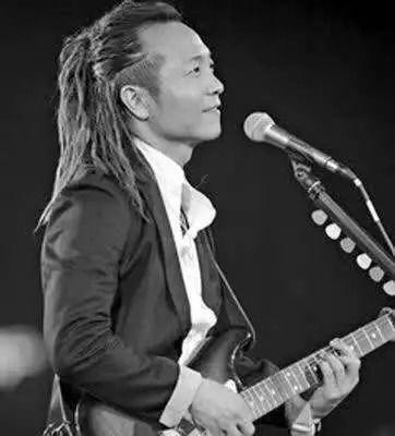 娱乐圈吃瓜许巍,许巍成焦点，吃瓜群众热议不断