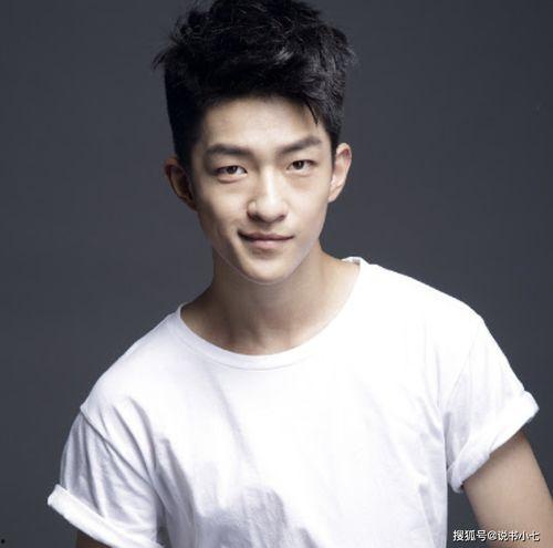 刘宇宁说娱乐圈吃瓜,吃瓜背后的真相与内幕