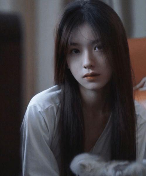 娱乐吃瓜群头像女,揭秘网红头像背后的女生故事